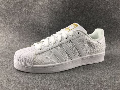 adidas superstar white crocodile.